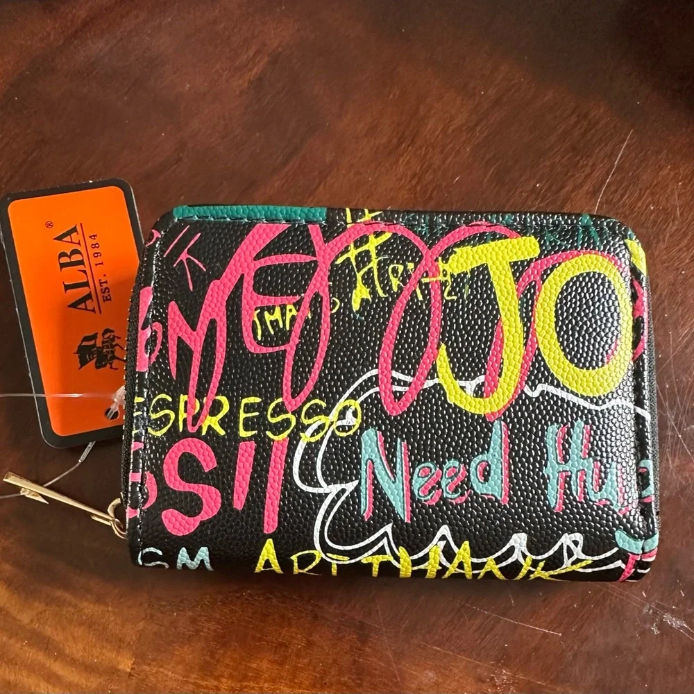 Women’s Black Graffiti holder ID Cards - Picture 3 of 5